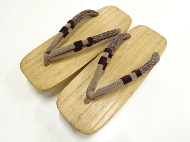 未使用品　桐下駄(23センチ)